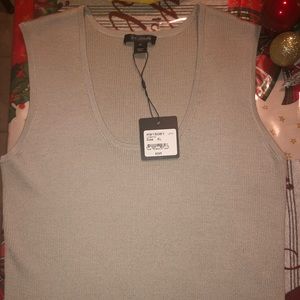 Authentic ST JOHN sweater vest